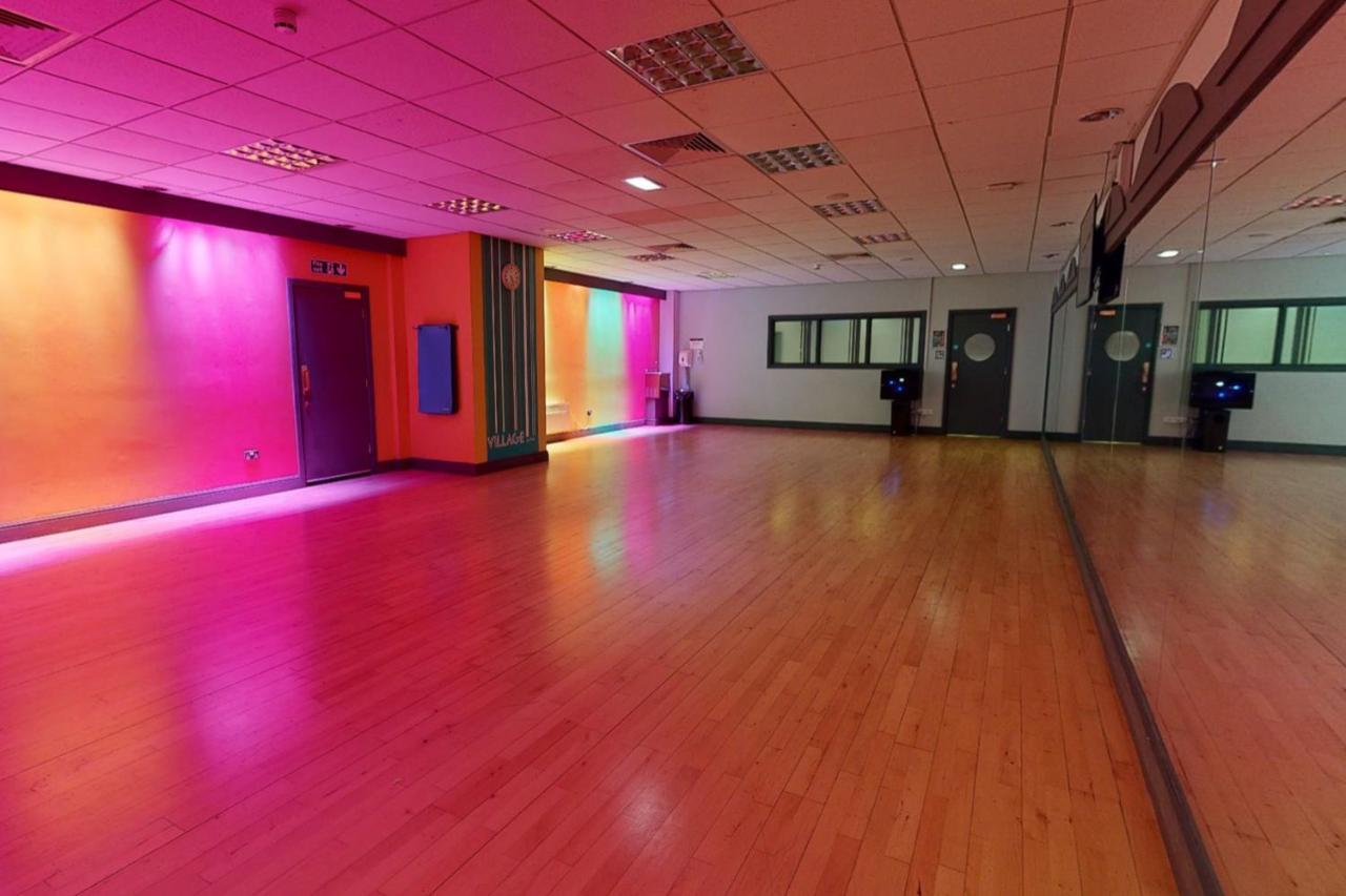 Village Hotel Newcastle Holystone  Zewnętrze zdjęcie